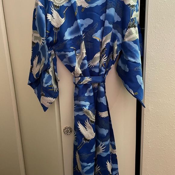 Camella fabric very expensive. Look it up - Picture 3 of 6